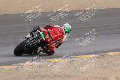 media/Dec-17-2022-SoCal Trackdays (Sat) [[224abd9271]]/Turn 10 Backside (120pm)/